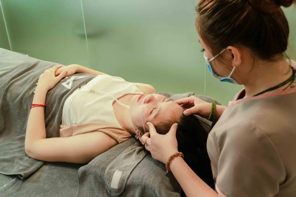 Da mụn sưng đỏ, thâm — trước khi chăm sóc